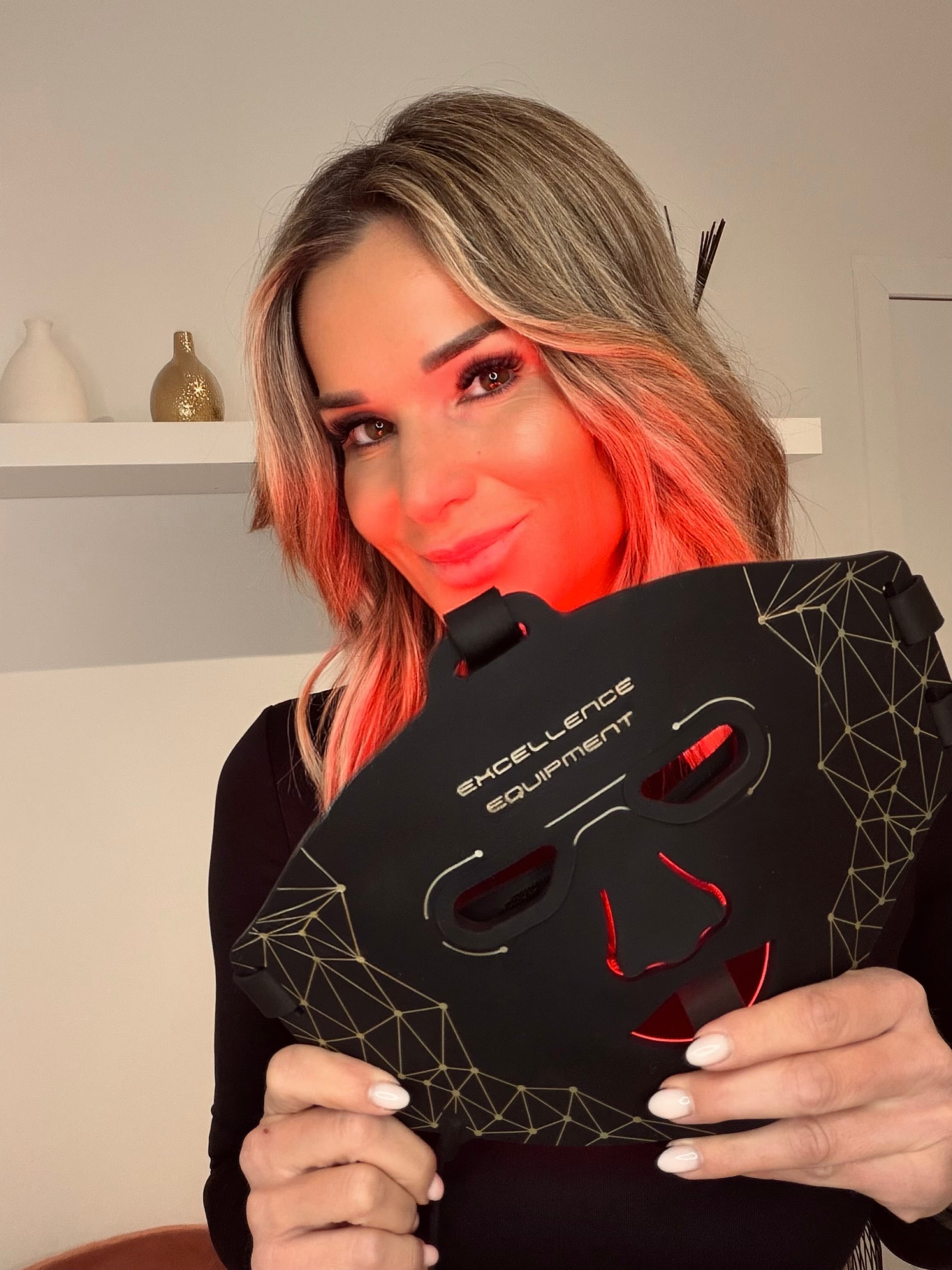 PRE-ORDER Flex home Led mask - face & neck